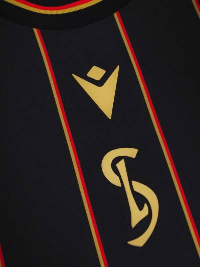 standard_liege_26_27_macron_away_kit_a adidas_away_kit_j2.jpg